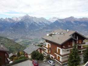 Apartment for 8 in Veysonnaz